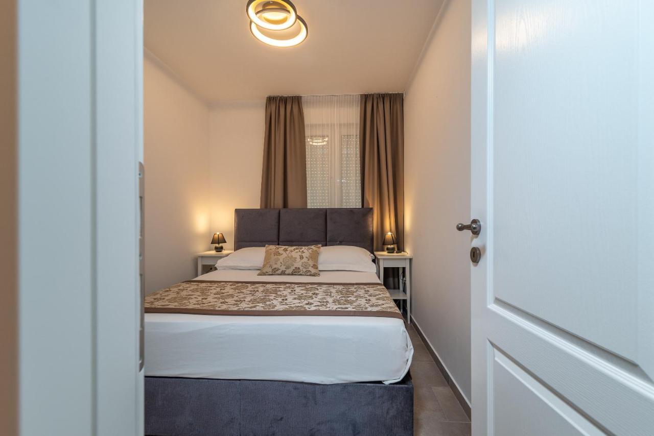 Apartments Liam Τρογκίρ Εξωτερικό φωτογραφία
