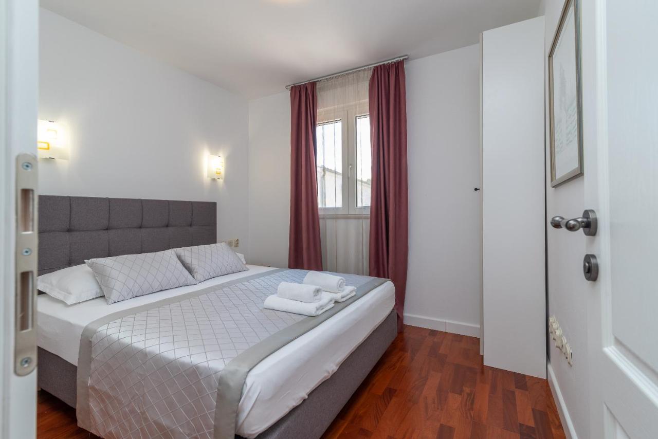 Apartments Liam Τρογκίρ Εξωτερικό φωτογραφία
